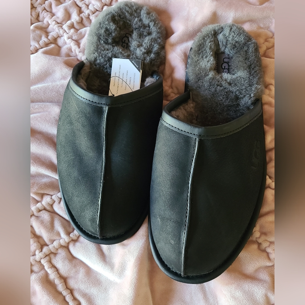 Ugg Men's Scuff slippers sz 11